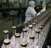 Вице-премьер Александр Хлопонин возглавит правительственную комиссию по борьбе с контрафактным алкоголем