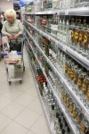 Закон, предусматривающий запрет на розничную продажу алкоголя, будет изменен - власти Якутии
