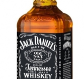 Роспотребнадзор нашел в виски Jack Daniel's вещества для борьбы с клещами